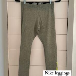 Nike Leggings - size small